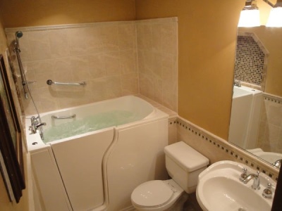 Independent Home Products, LLC installs hydrotherapy walk in tubs in Cincinnati